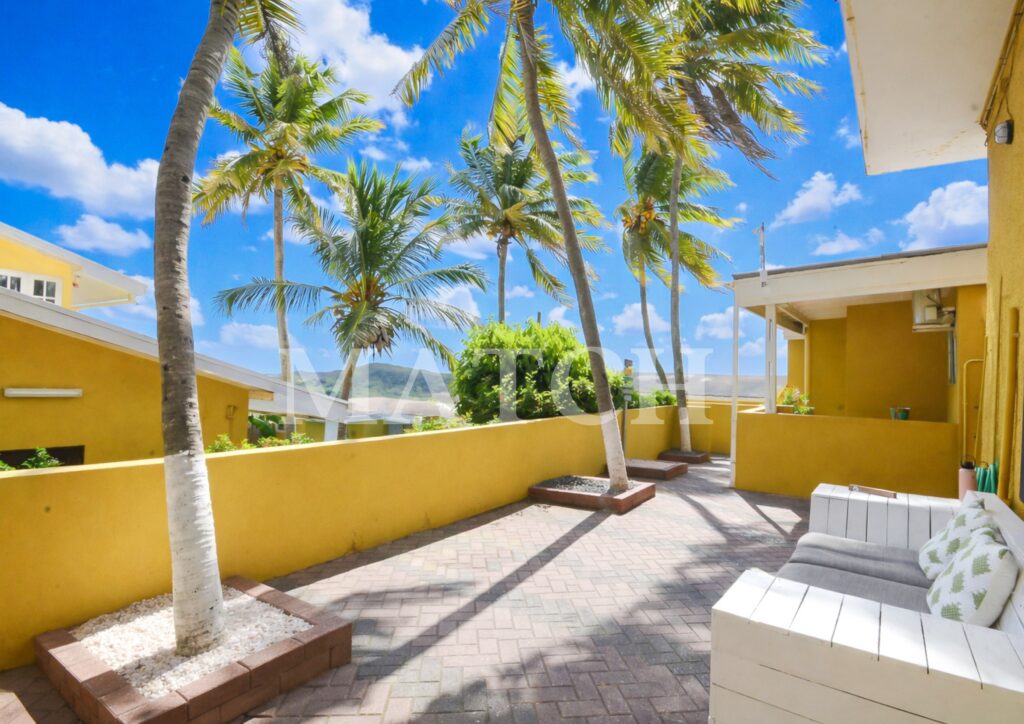 Studentenhuis Curacao met zwembad zitgedeelte